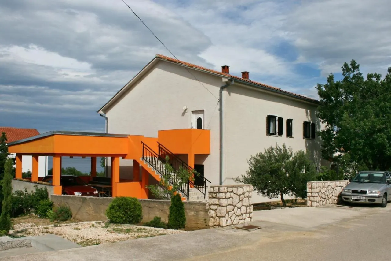 Apartments With A Parking Space Novi Vinodolski - 5514 location